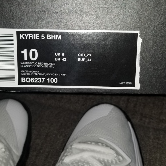 NIKE KYRIE 5 BHM - Picture 8 of 8